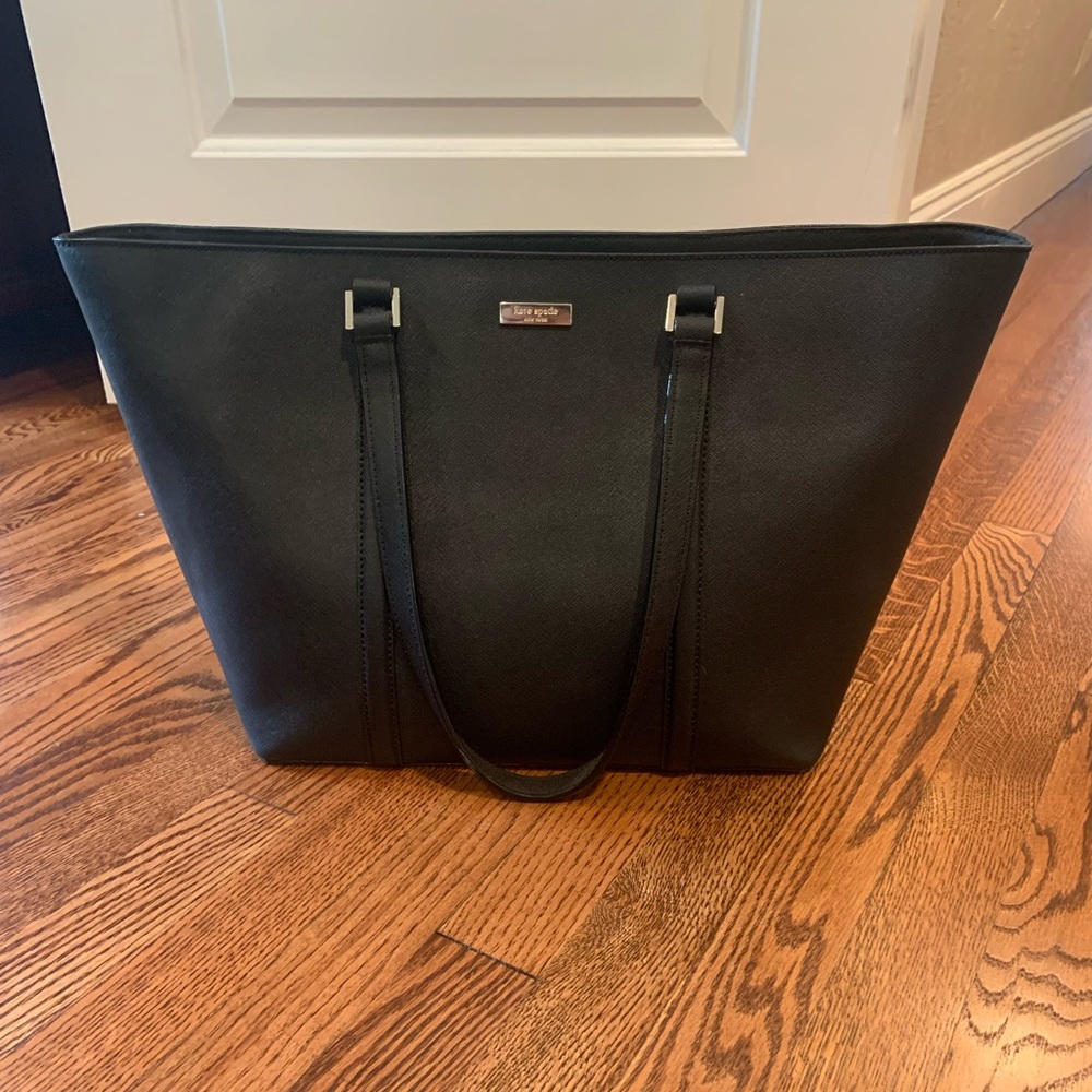 Kate Spade Tote - Large size in black - like new